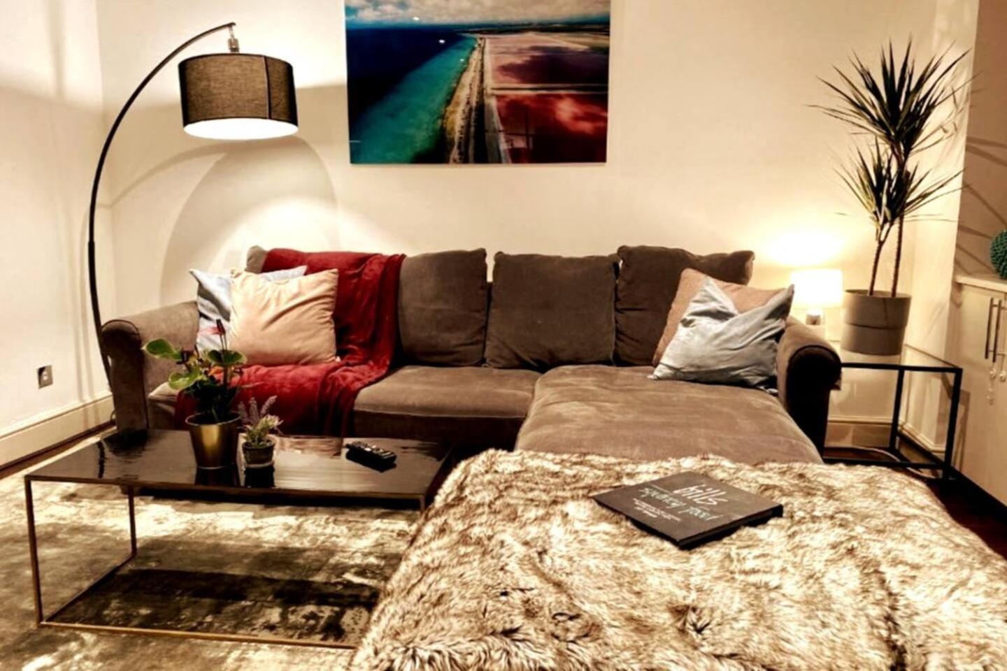 Ferienwohnung Niru Experience Hidden Gem In Chelsea 2Bd 2Ba London Exterior foto
